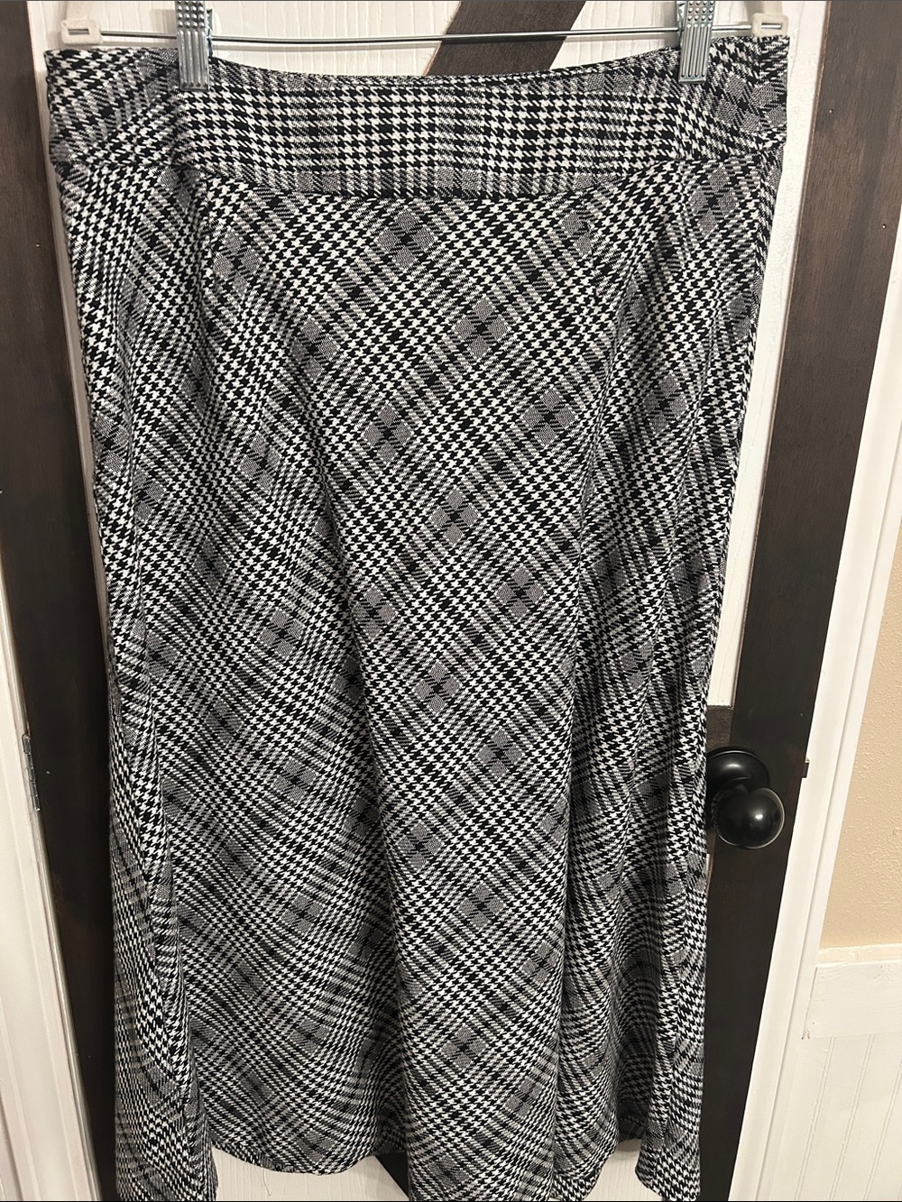 East 5th Black and White Plaid A-Line Skirt